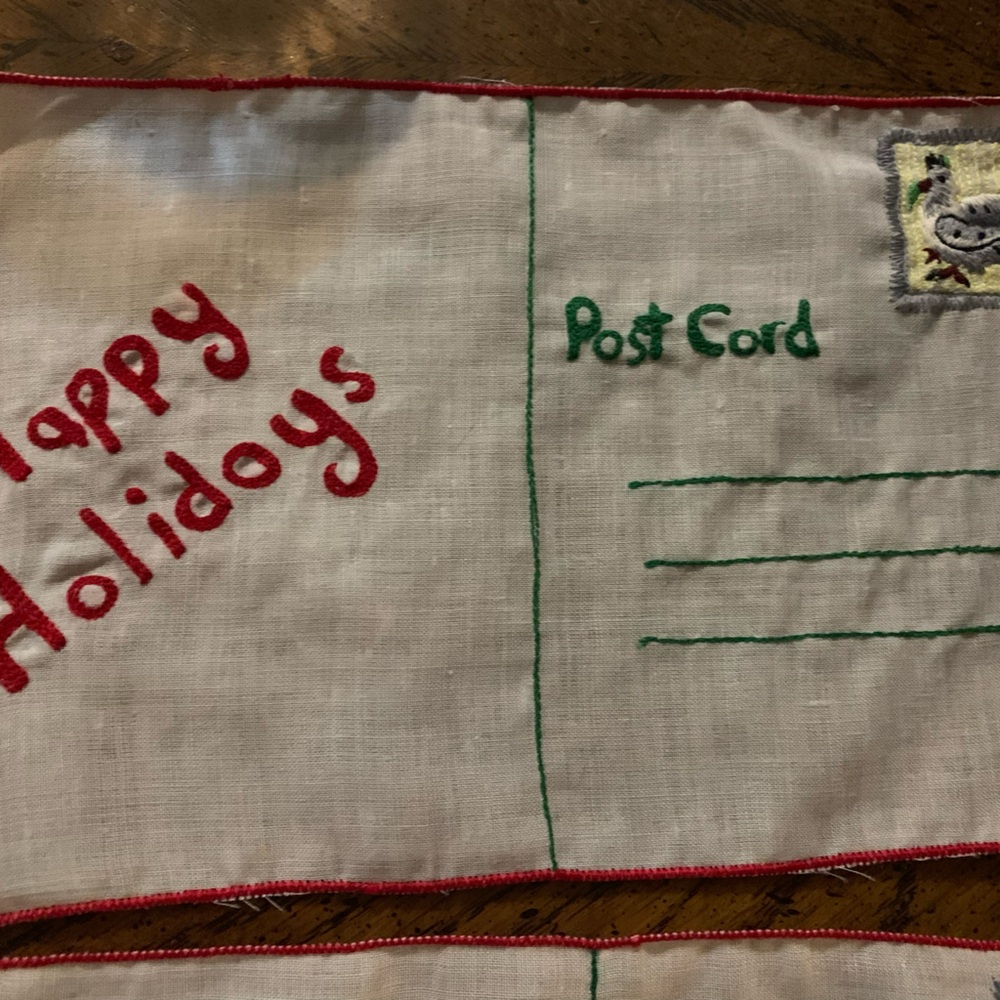 Holiday Postcards Cocktail Napkins Embroider Christmas Cloth Mid Century Linens - Picture 11 of 14